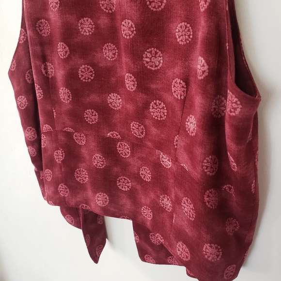 NEW Vest - Picture 12 of 14